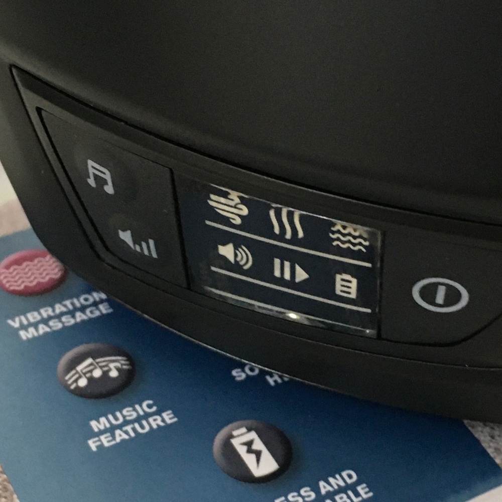 BROOKSTONE Heated Eye Massage - Picture 4 of 8